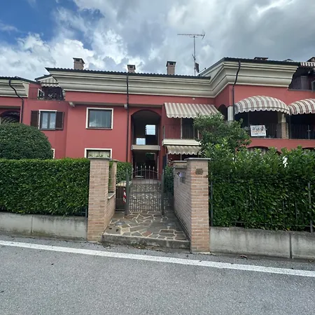 Appartamento Cherasco 아파트 케라스코