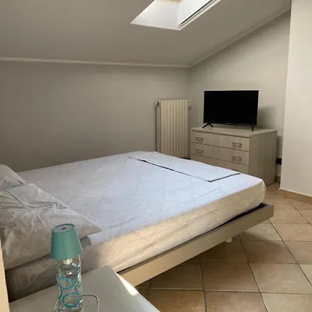 Appartamento Cherasco 아파트 *